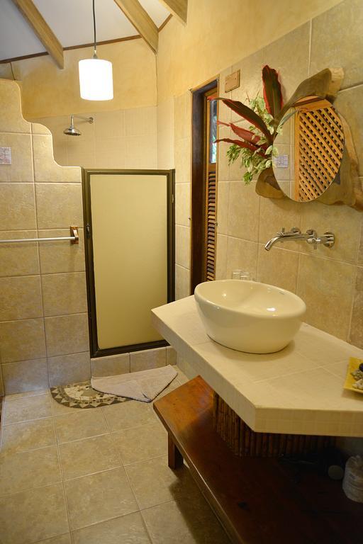 Korrigan Lodge Cahuita Szoba fotó